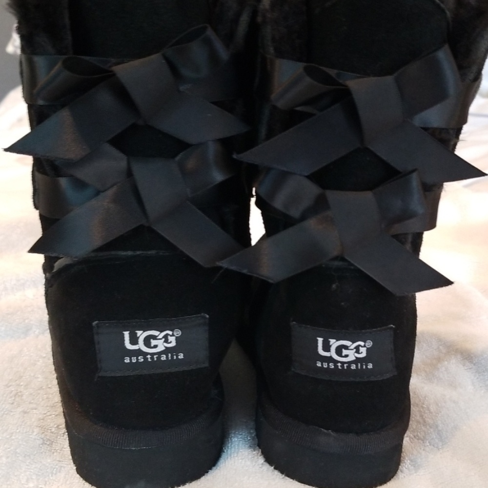 Black Uggs